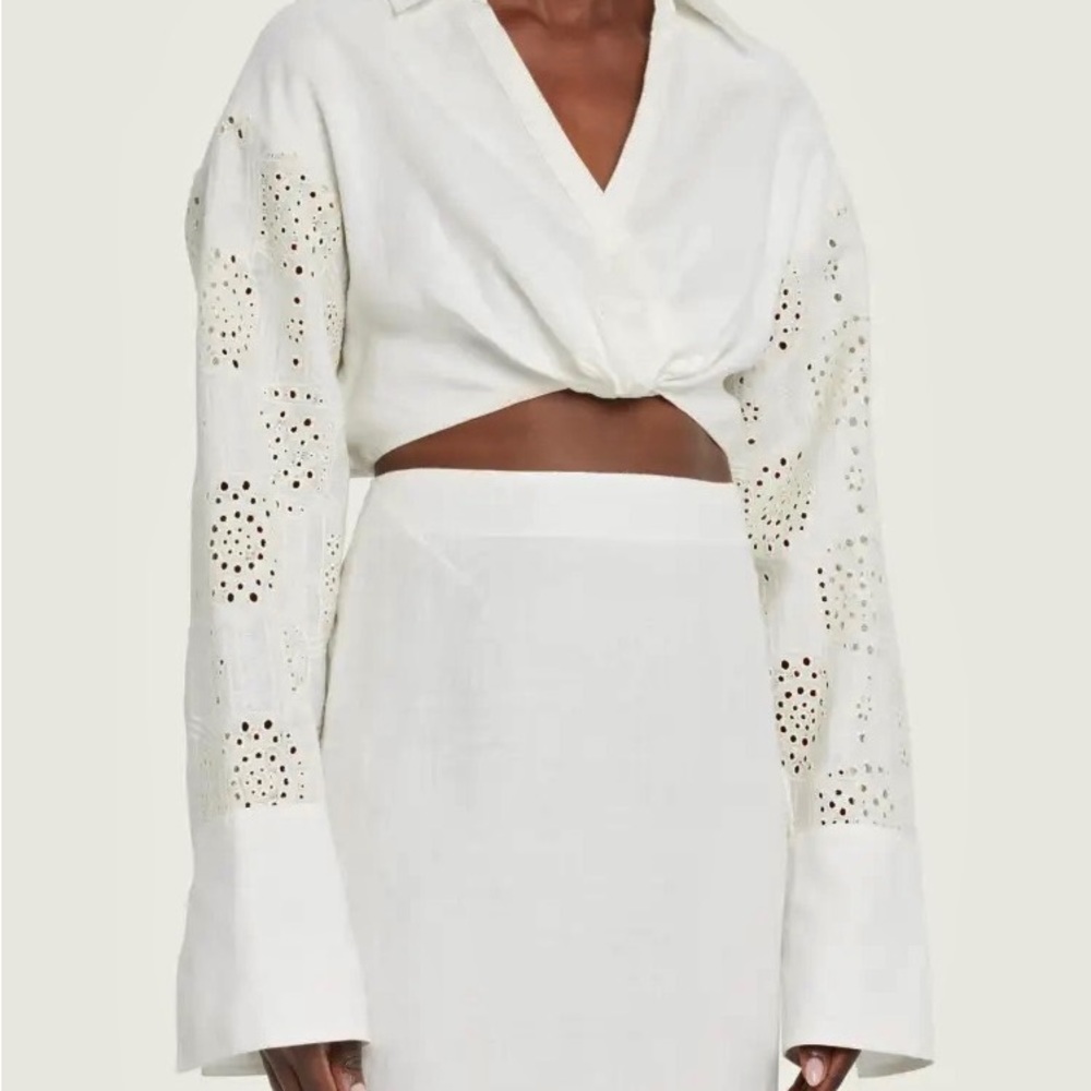 A.L.C. Sexy Ivory linen Mason front twist top w/eyelet sleeves. Size runs small! - Picture 3 of 16